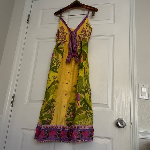 NWT FARM RIO MIDI DRESS - Picture 2 of 8